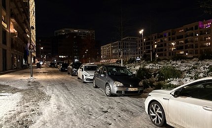 "2025-01 Flaschparker", by Jan Wedel, Copyright (c) 2026 by Jan Wedel license 2025-01 Flaschparker