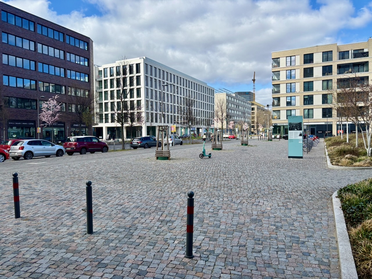 2026-03 Heidestaße vor Otto-Weidt-Platz 1