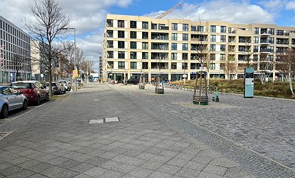 2026-03 Heidestaße vor Otto-Weidt-Platz 2